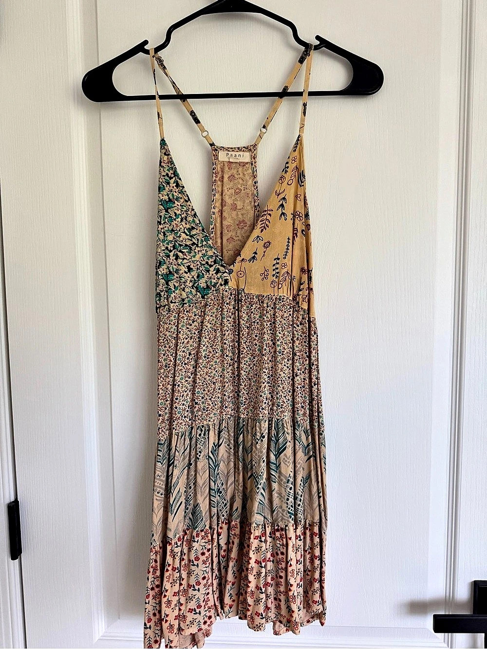 Paani Front Patchwork Dress Floral Maxi Dress in Tan & Green. Size medium